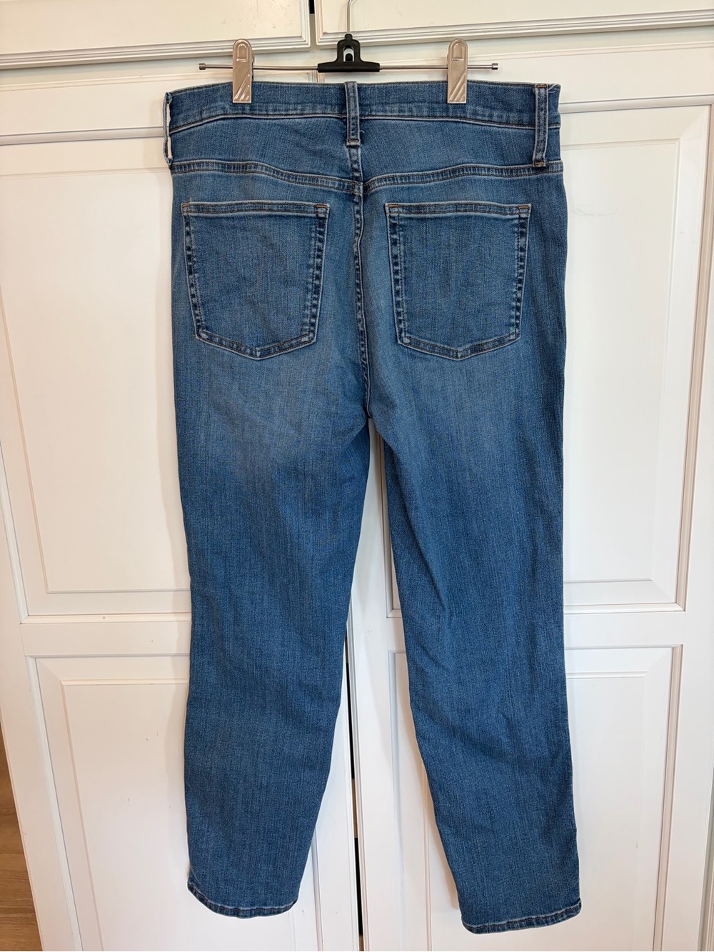 J Crew 9” vintage straight Straight-Leg High-Rise Women’s Jeans in Medium Blue - Picture 8 of 9